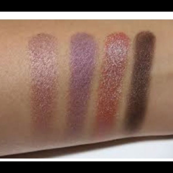 - “LAST ONE hard to find PRETTY BABY” QUAD EYE SHADOW PALETTE by TOM FORD - Picture 8 of 11